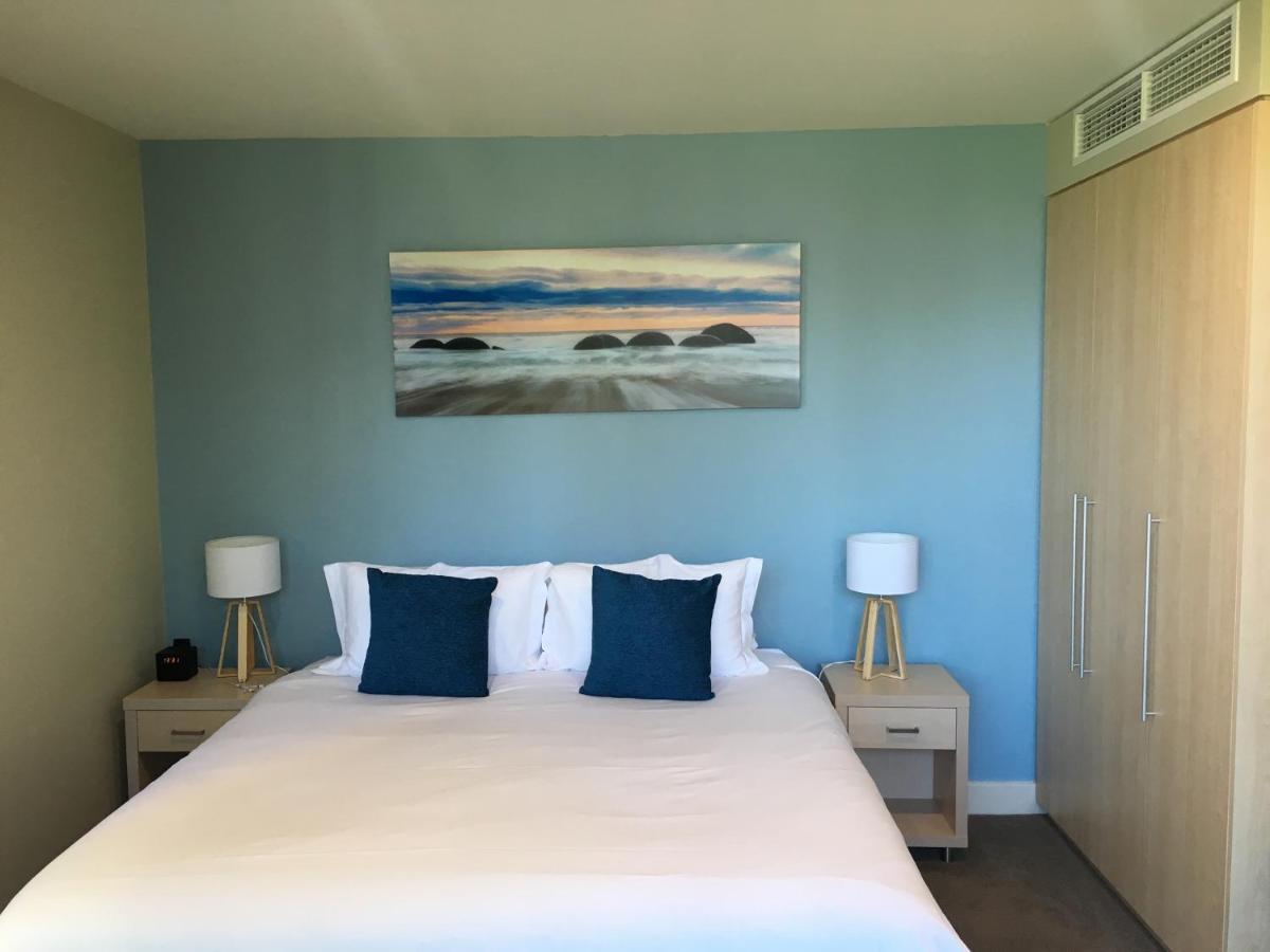 Beachside Luxury Apartments One & Two Bedroom In Beachfront Oaks Pier Building Glenelg Luaran gambar