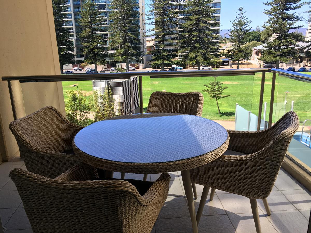 Beachside Luxury Apartments One & Two Bedroom In Beachfront Oaks Pier Building Glenelg Luaran gambar