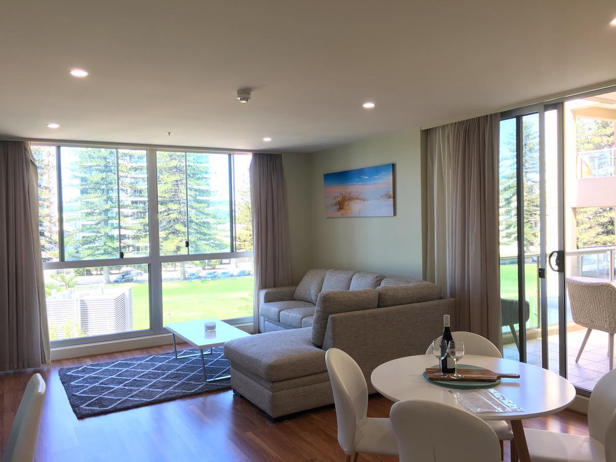 Beachside Luxury Apartments One & Two Bedroom In Beachfront Oaks Pier Building Glenelg Luaran gambar
