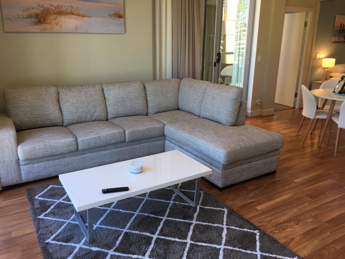 Beachside Luxury Apartments One & Two Bedroom In Beachfront Oaks Pier Building Glenelg Luaran gambar