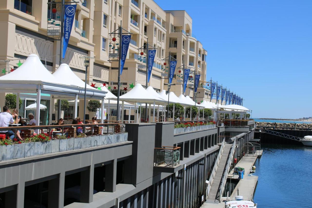 Beachside Luxury Apartments One & Two Bedroom In Beachfront Oaks Pier Building Glenelg Luaran gambar