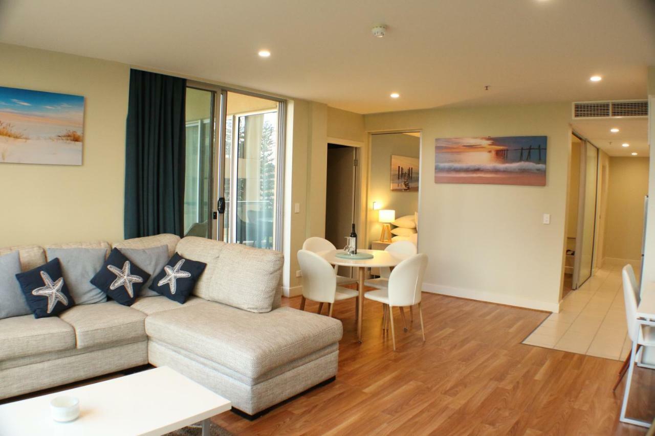 Beachside Luxury Apartments One & Two Bedroom In Beachfront Oaks Pier Building Glenelg Luaran gambar